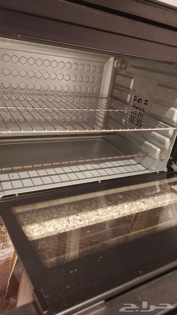 Electric oven with top and bottom heating, fully functional, used only for a few months.. 80 liters64398967112451111