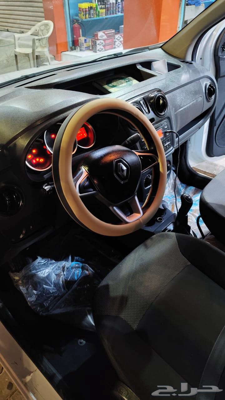 Renault Duster car63618148342402112