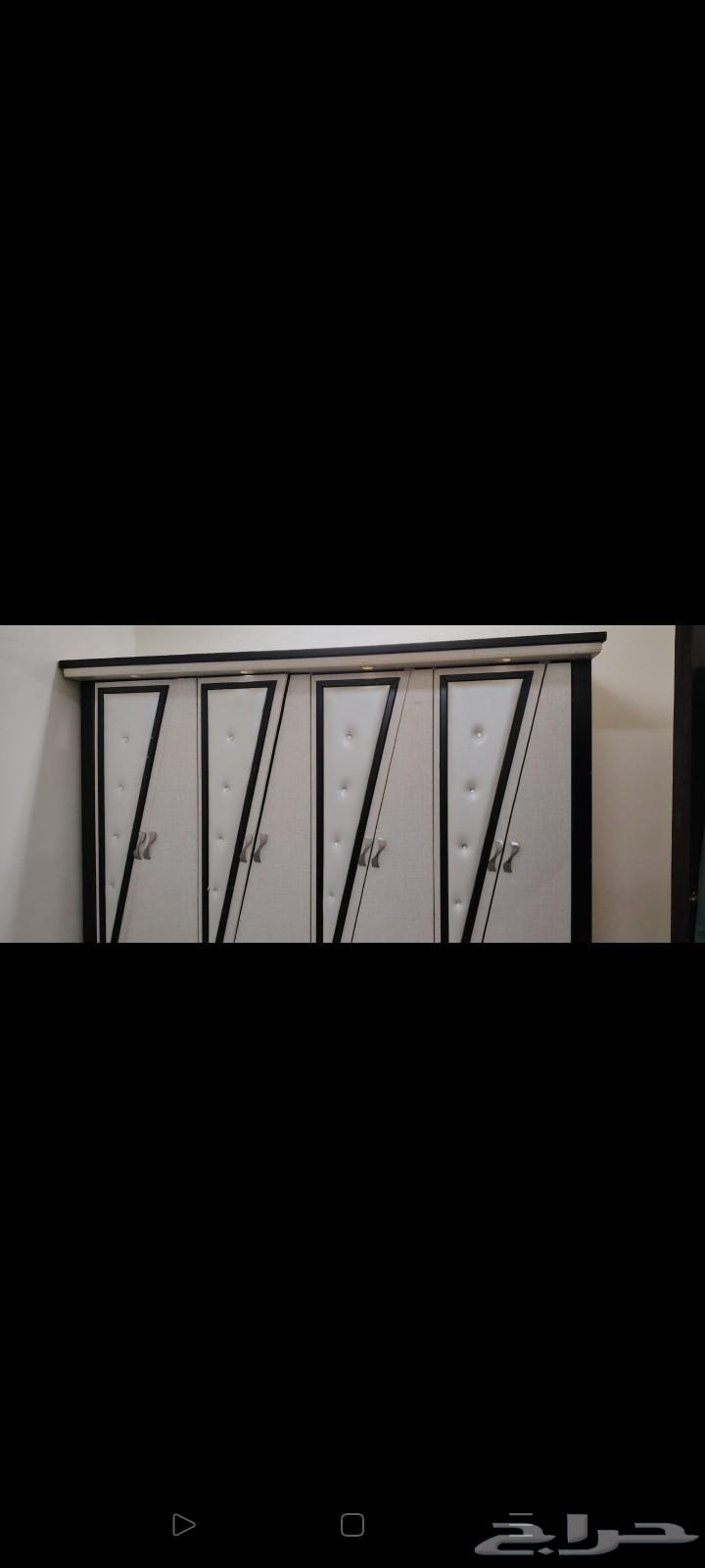 غرفه نوم مع المرتبه كما هو موضح بالصورة64396602806403113