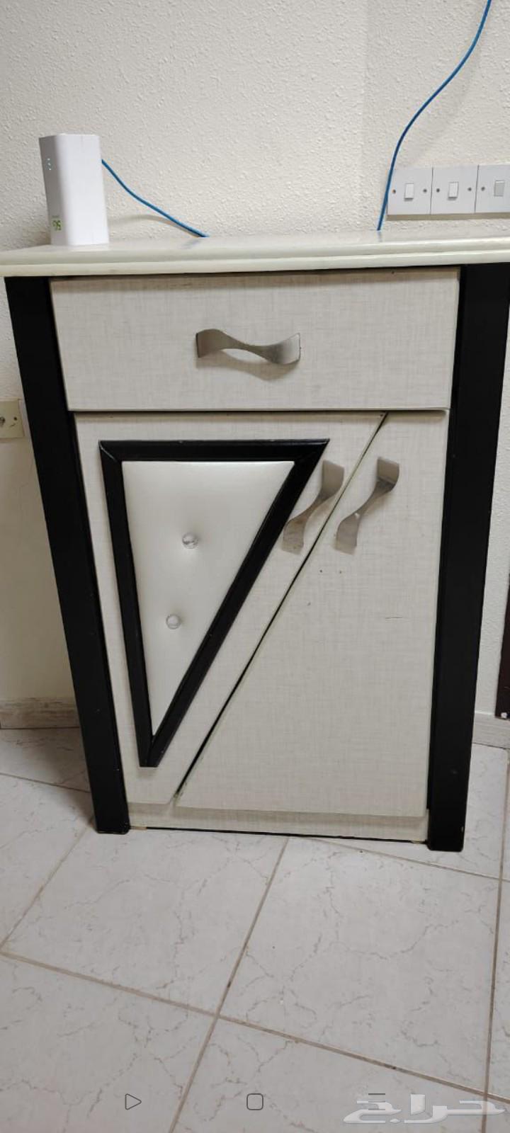 غرفه نوم مع المرتبه كما هو موضح بالصورة64396602806403112