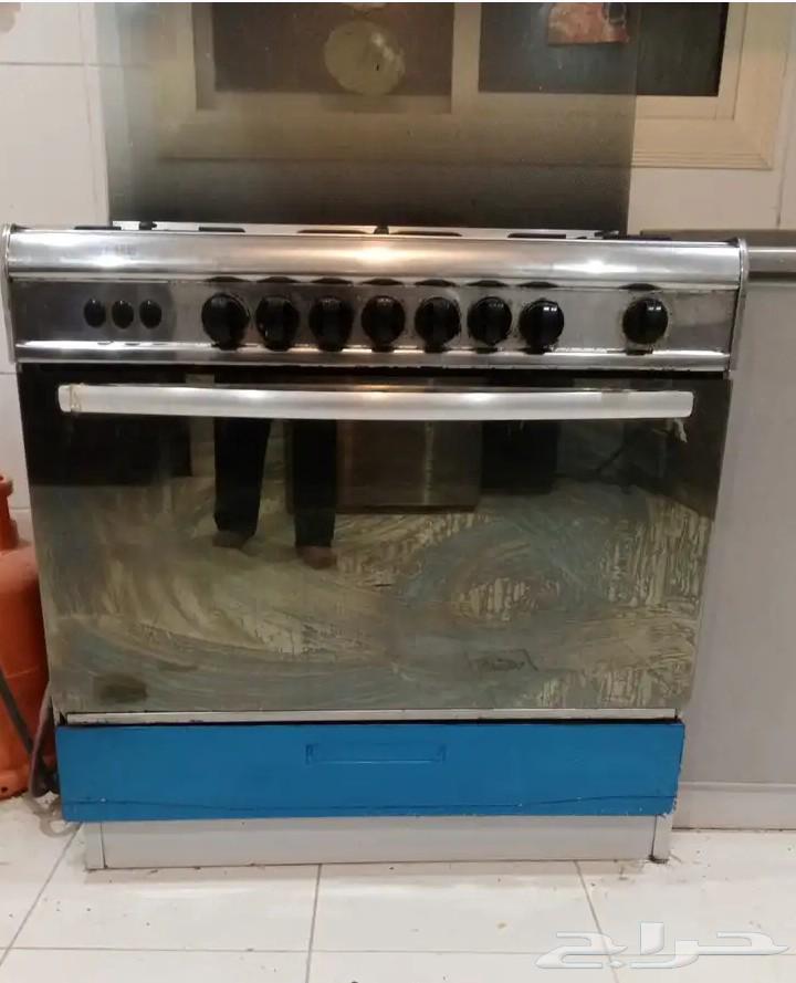 فرن جديد لم يستخدم فقط إلا سنه ونصف نضيف جدا64399940341122112