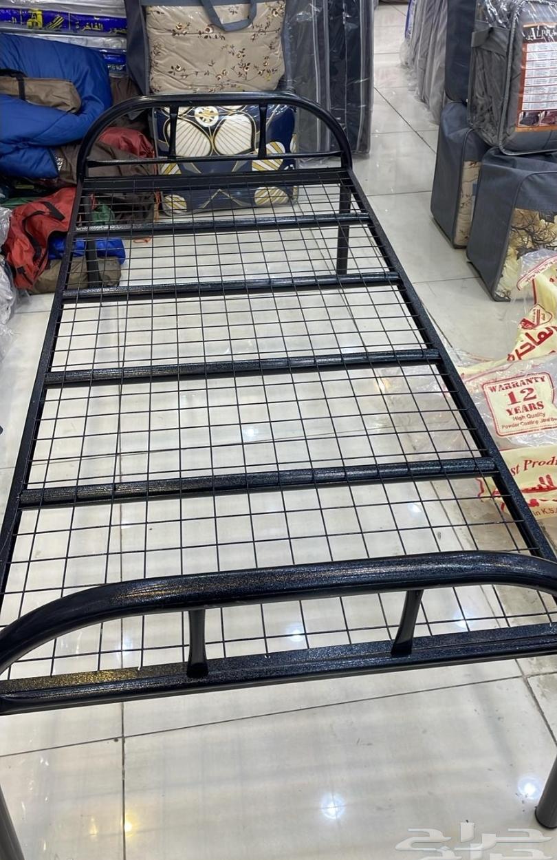 متوفر لدينا   سرير دورين السعر 200  سرير حديد دور واحد السعر64392977751681114