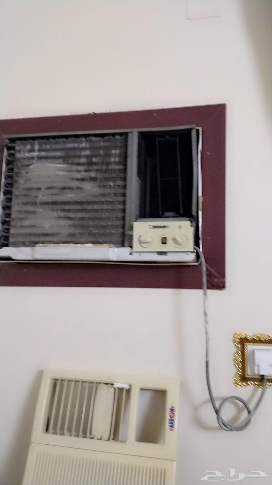 مكيفات للبيع المستعجل مقاس 2464396449745154112