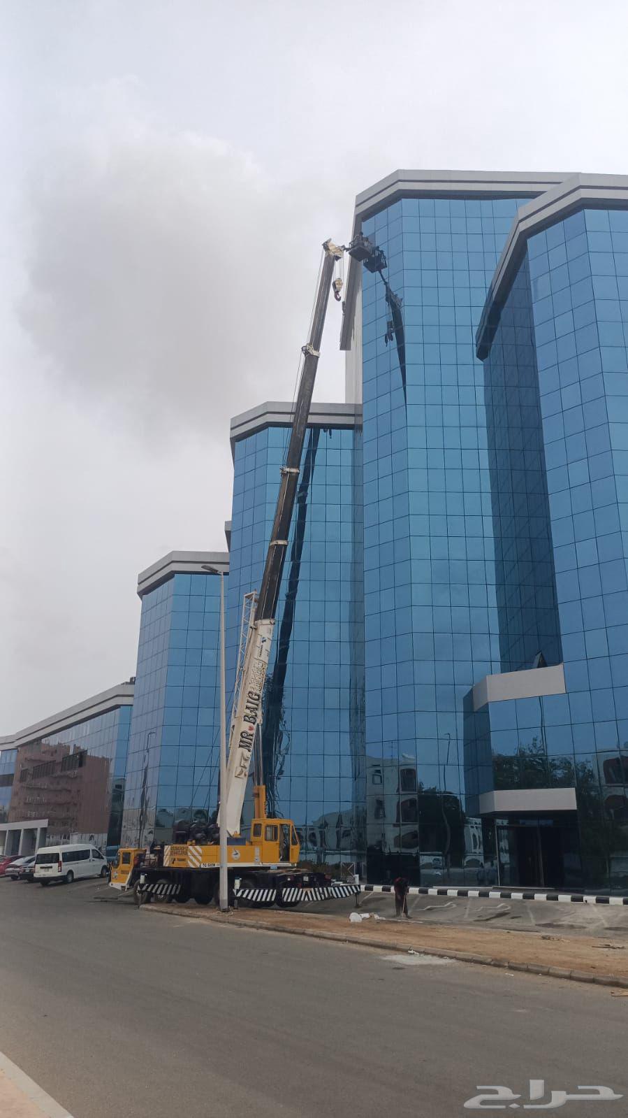 Crane rental crane in Jeddah internal work this is a mobile number 201864544284227202111