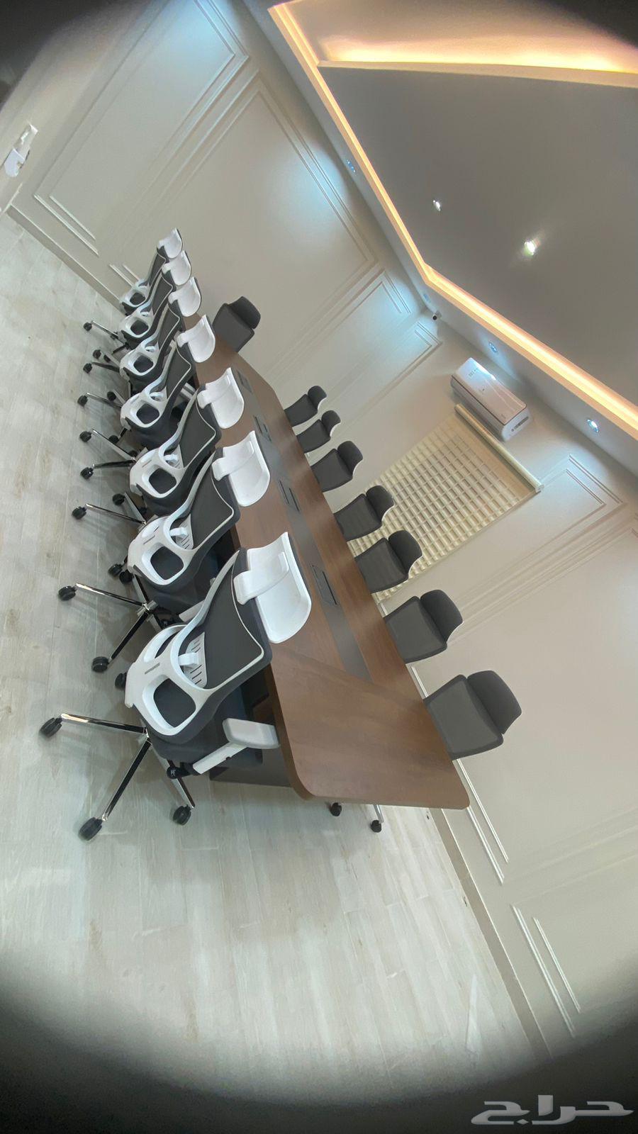 New meeting table and swivel chairs available in mesh and leather64399577540611111