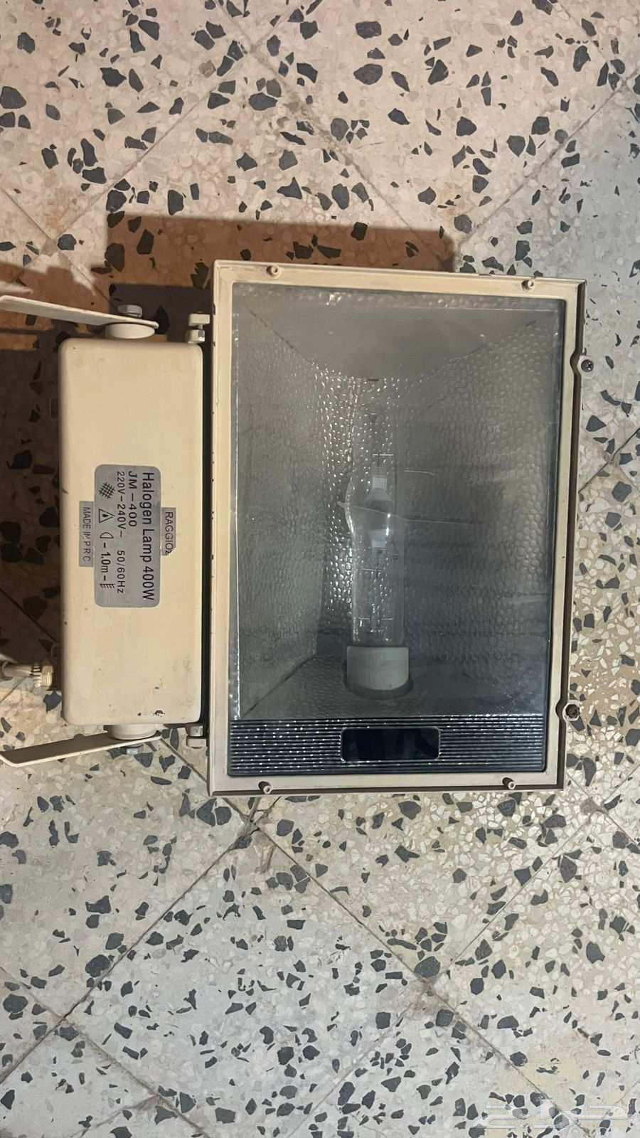 كشاف 400 واط64401285980417113