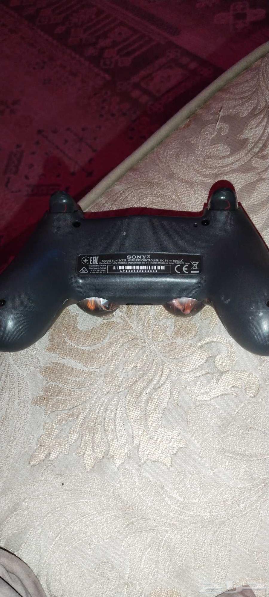 PlayStation 4 (DualShock 4) Controller64395728018050110