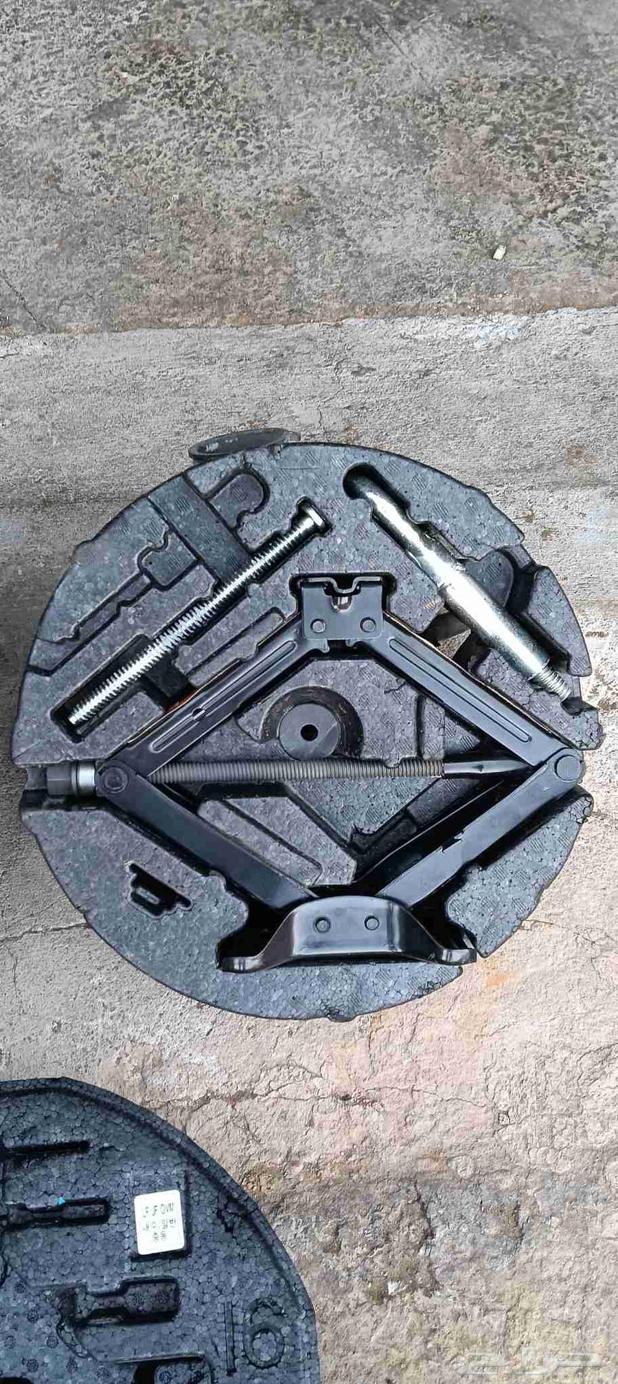 عده السلامه للسيارات عفريته كريك حق رفع السياره وكاله64548308892931112