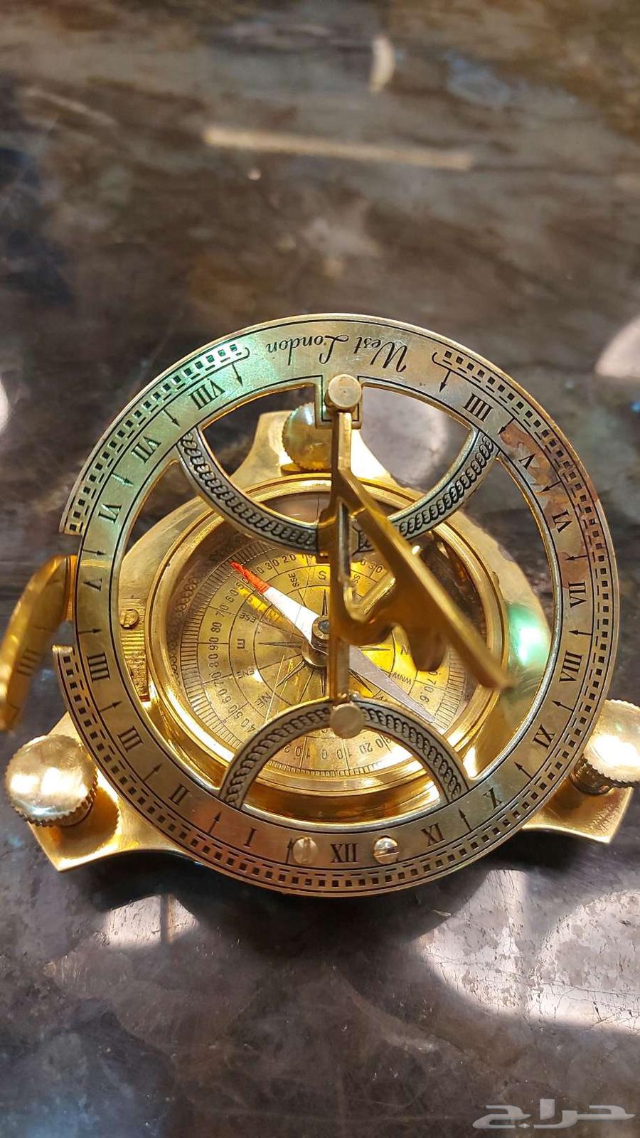 إسطرلاب وبوصلة ويست لندن للبيع64396755600387112