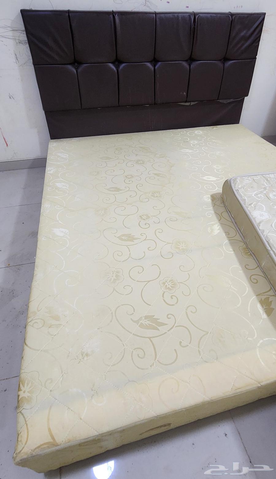 أغراض للبيع بحالة جيدة64400618867715113