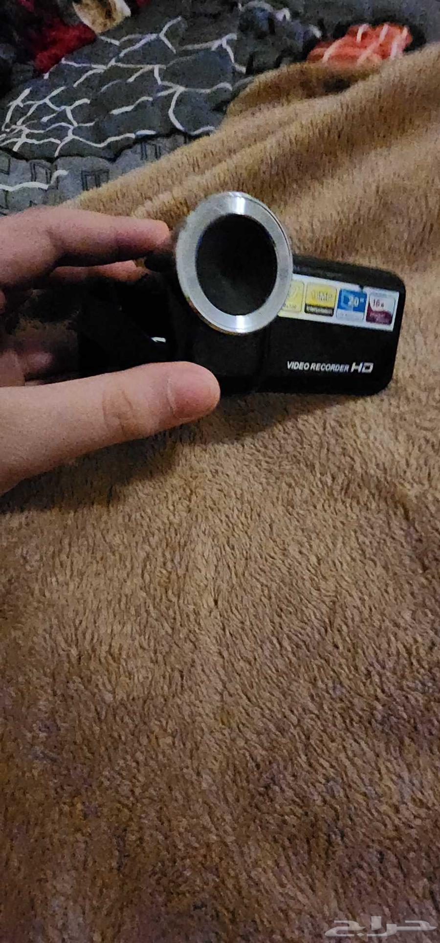 كاميرا قديمه و ssd 32جيجا بخمسين ريال64393929192065110