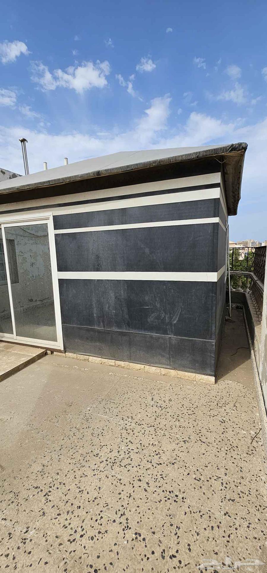 للبيع الومنيوم وحديد خيمه ودواليب مطبخ64398158745730112