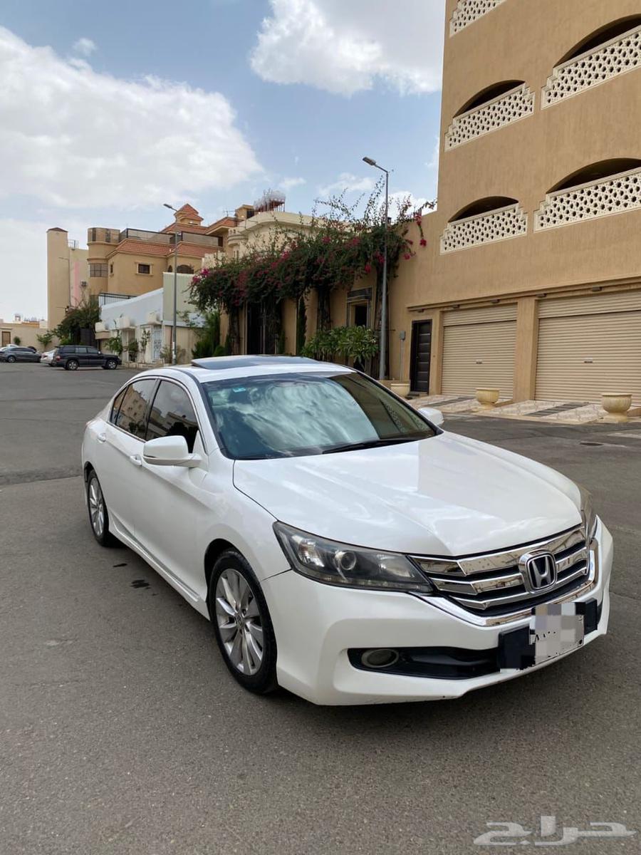 للبيع هوندا اكورد64547415738370111