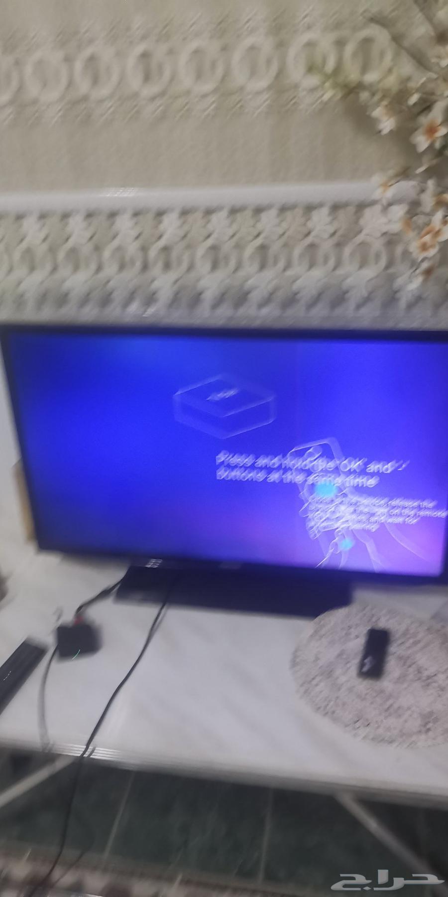 Screens for sale with table64398158791427110