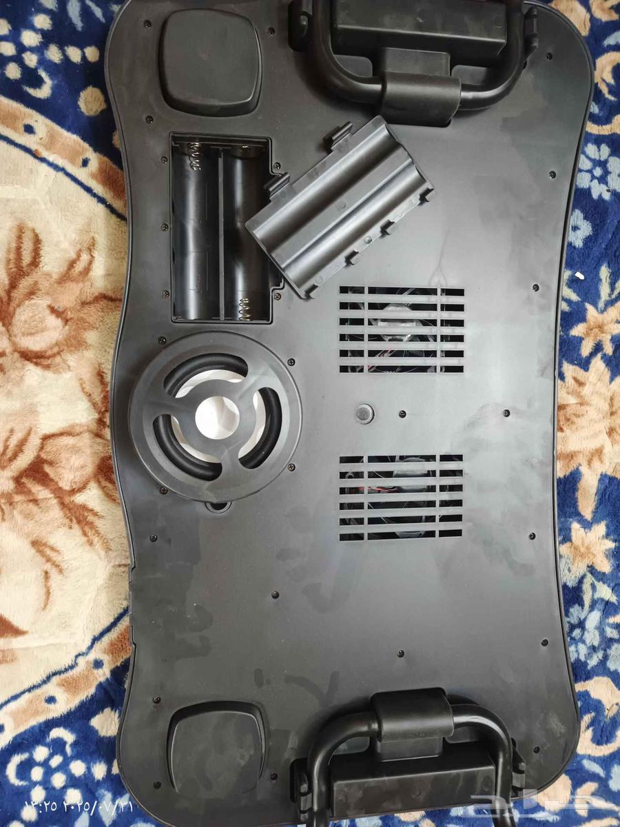 Laptop table with fans and speakers63619064988418113