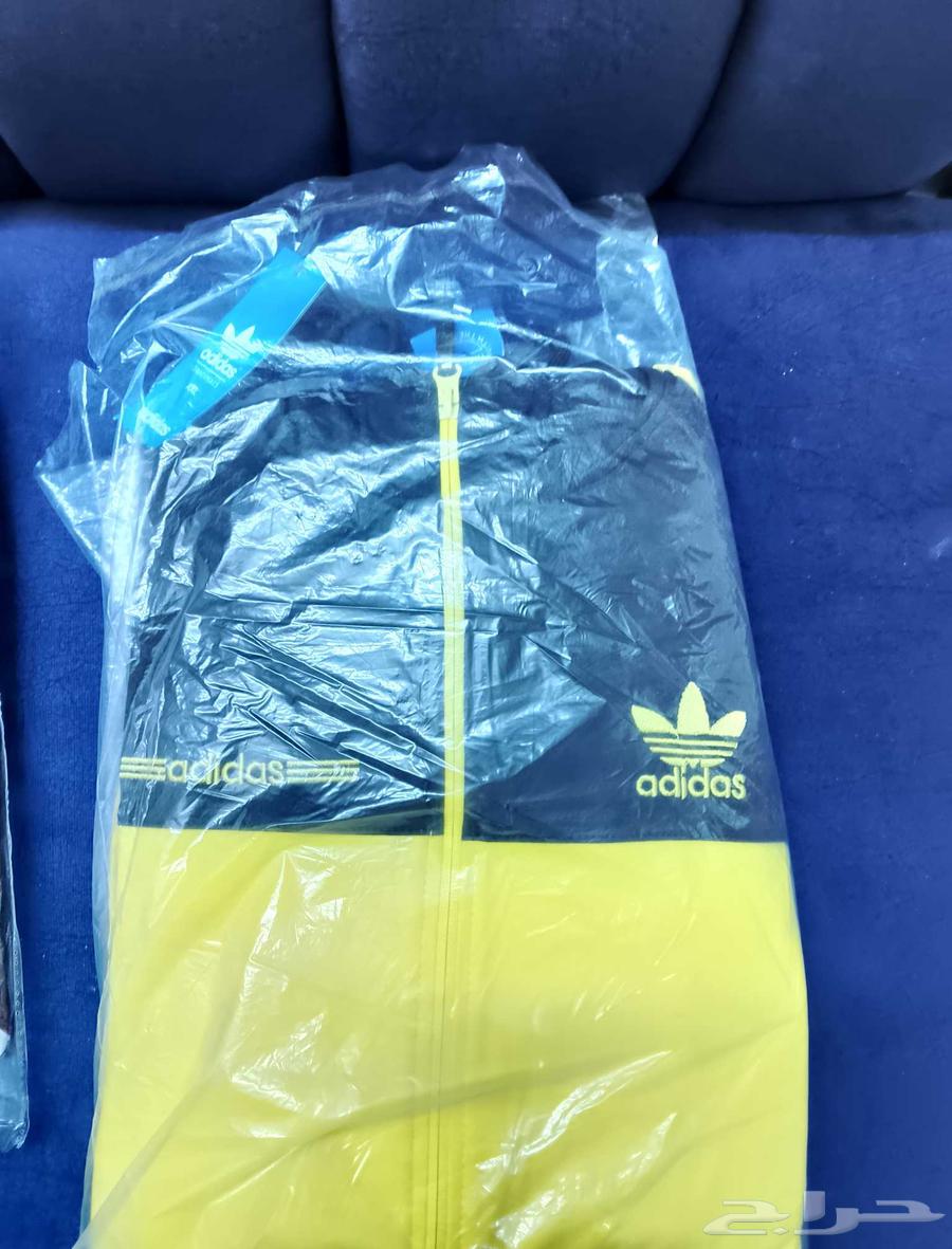 Sports suit available in colors plus white63906221563651113