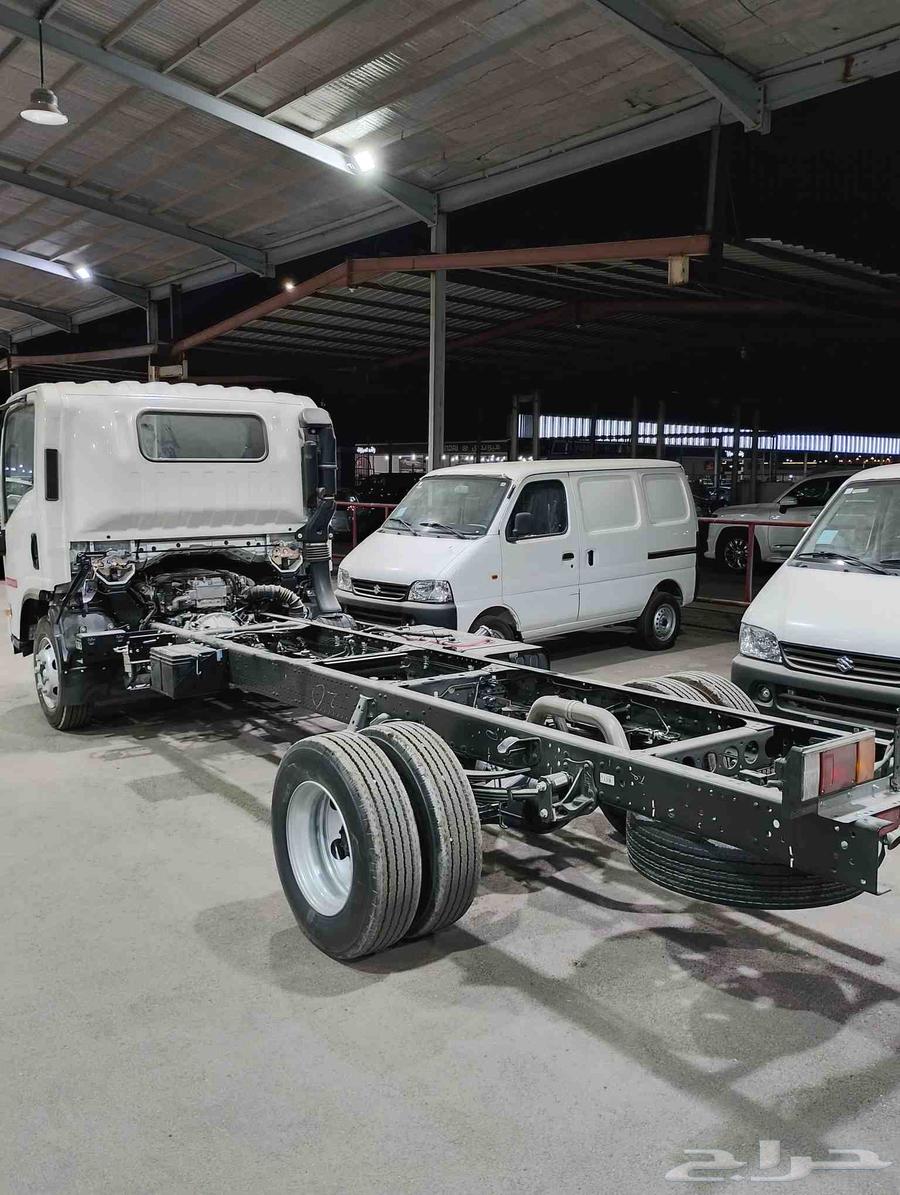 Isuzu Diana 4 Ton Chassis 4.95 Model 2564141475621122112