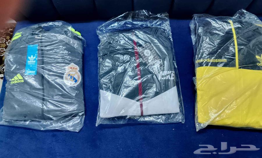 Sports suit available in colors plus white63906221563651110