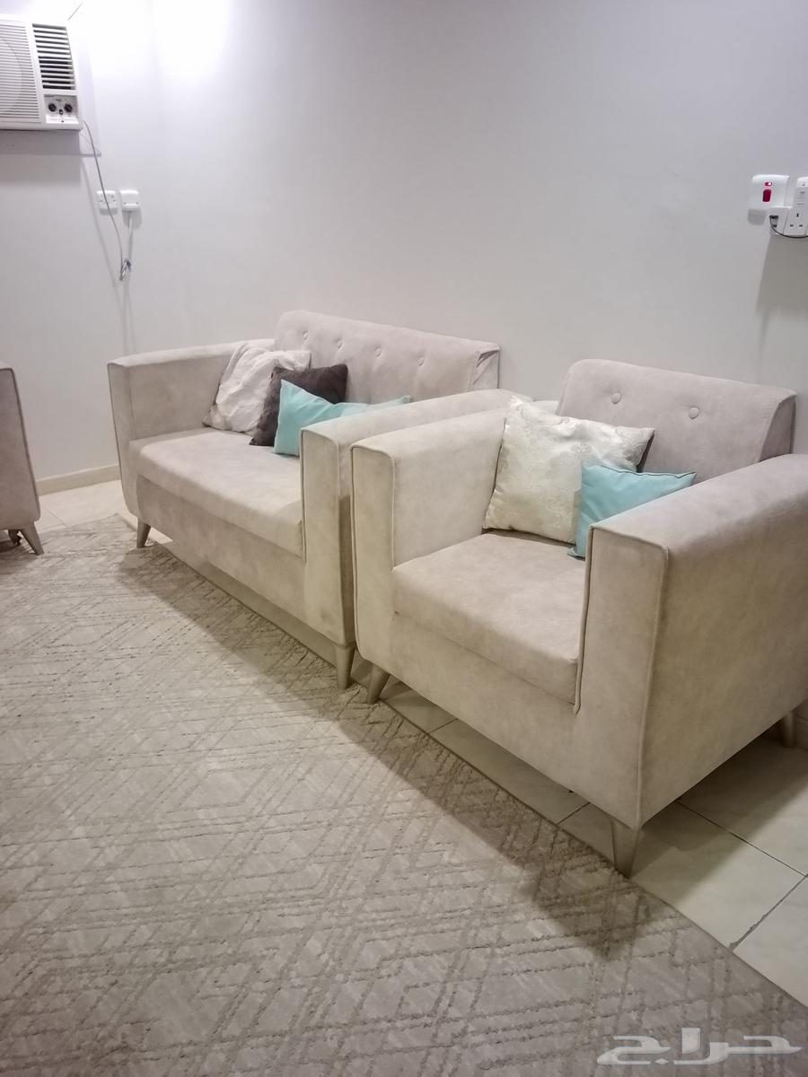 طقم كنب بيج خمسه قطع وسجاد مقاس 4 3 وستاره63667800914305114