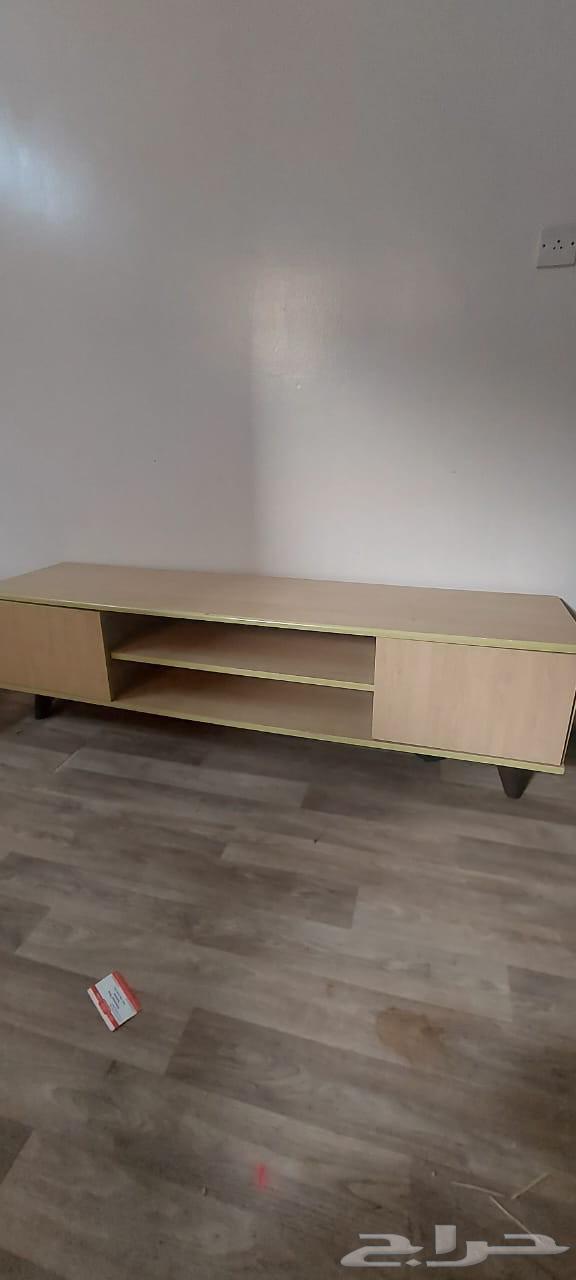Ground floor council and corner with screen table63745156552963112