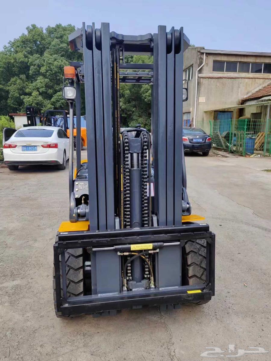 رافعه شوكيه سكين فوركليفت للايجار في جده64175830506753113