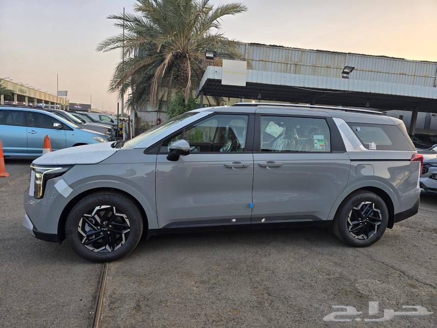 كيا كرنفال 2025 GL الاهليه استاندر64202768208387113