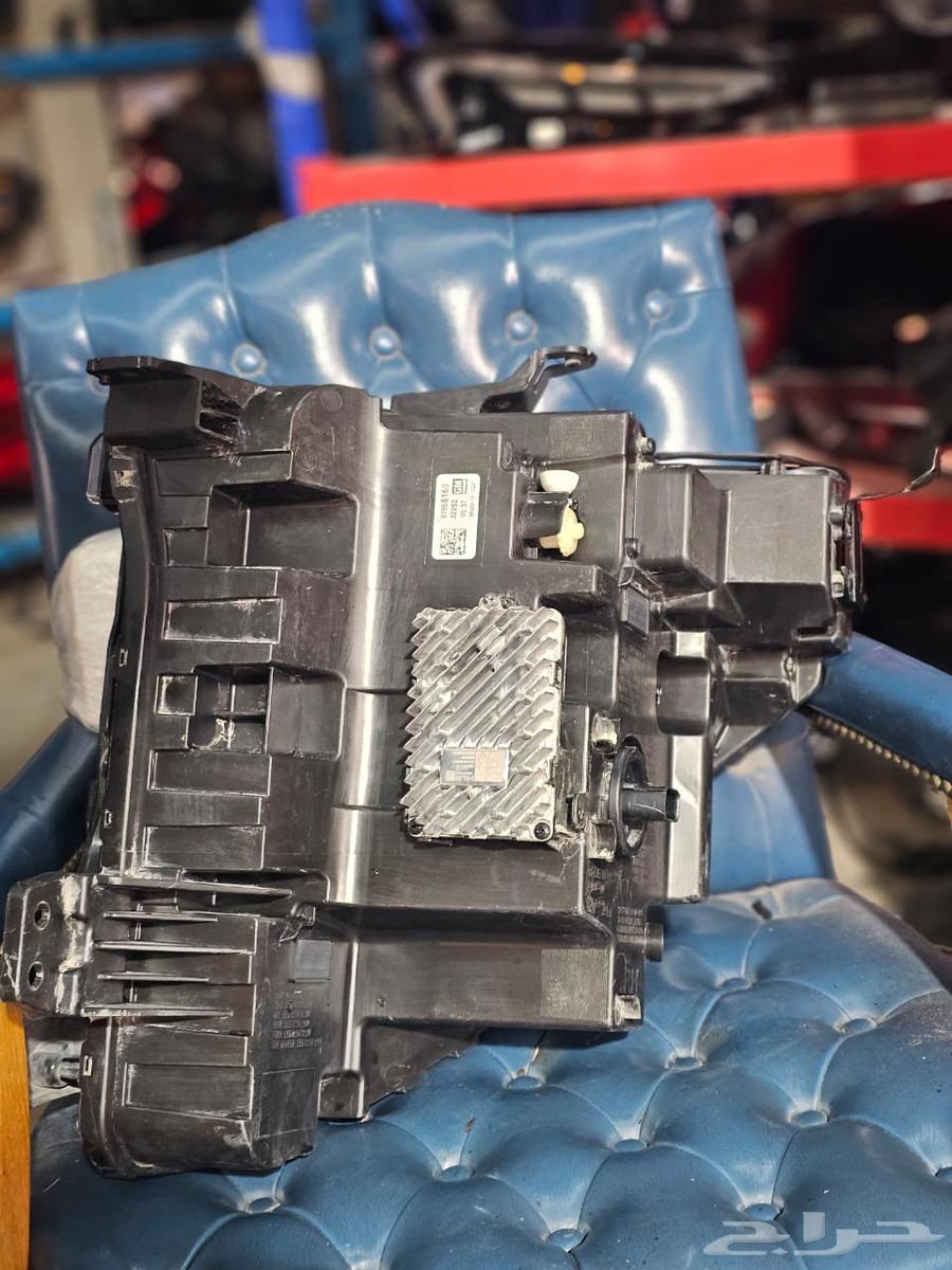 شمعة يمين جمس سييراء 2023 2024 اصلي وكاله64177244185731113