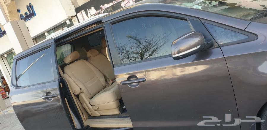 كيا كارنفال 2016 أنيق ونظيف فقط اشترِ وادفع64224644599425110