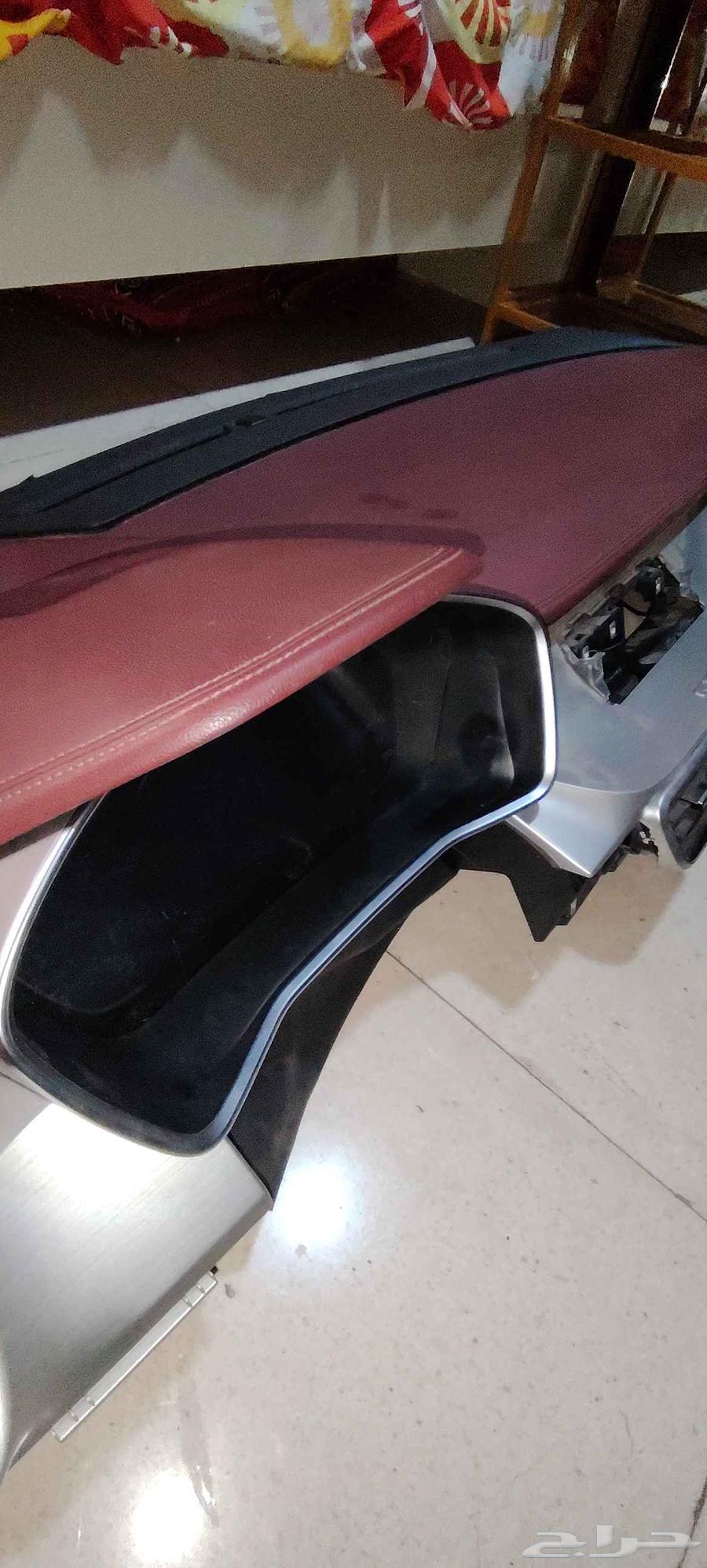 جيلي كولراي 2022 قطع غيار كاملة بحاله الوكاله64225725962241113