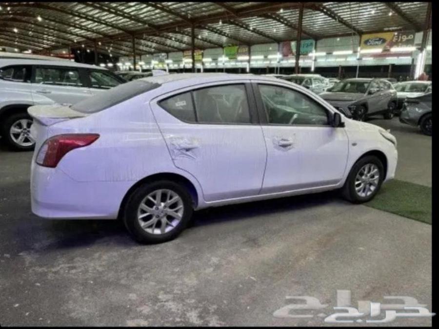 نيسان صني الشكل الهندي 202464220390937474112