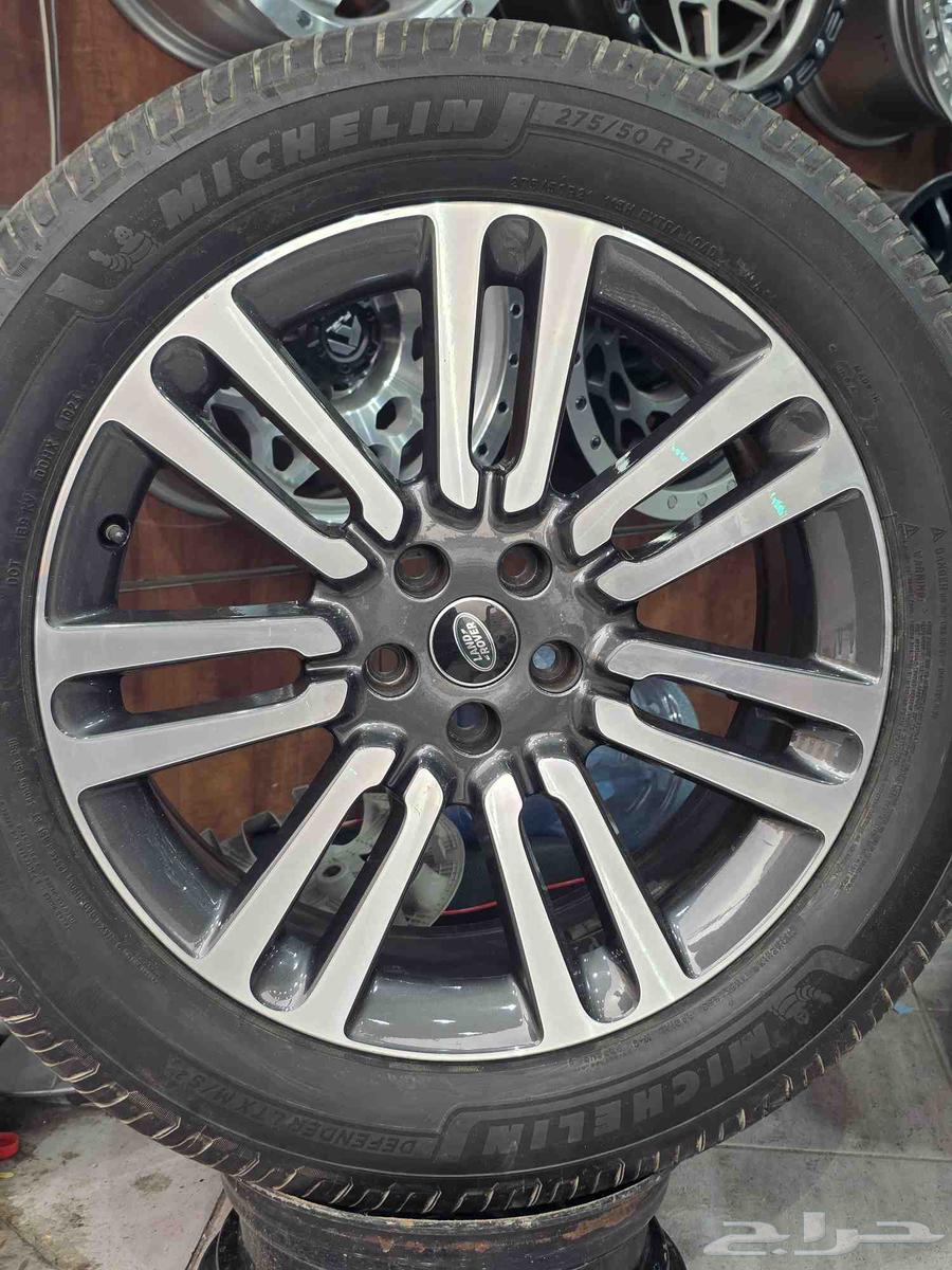 جنوط رانج روفر مقاس 21 اصلي مع كفرات مشلان64220611372417111