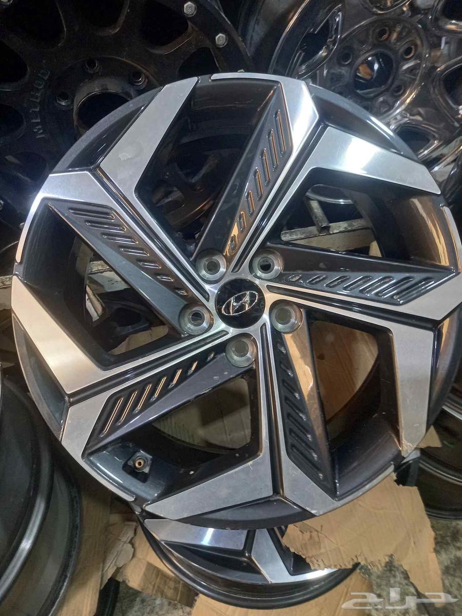 جنوط سنتافي موديل 2022 مقاس19 اصلي وكاله64218356121857111