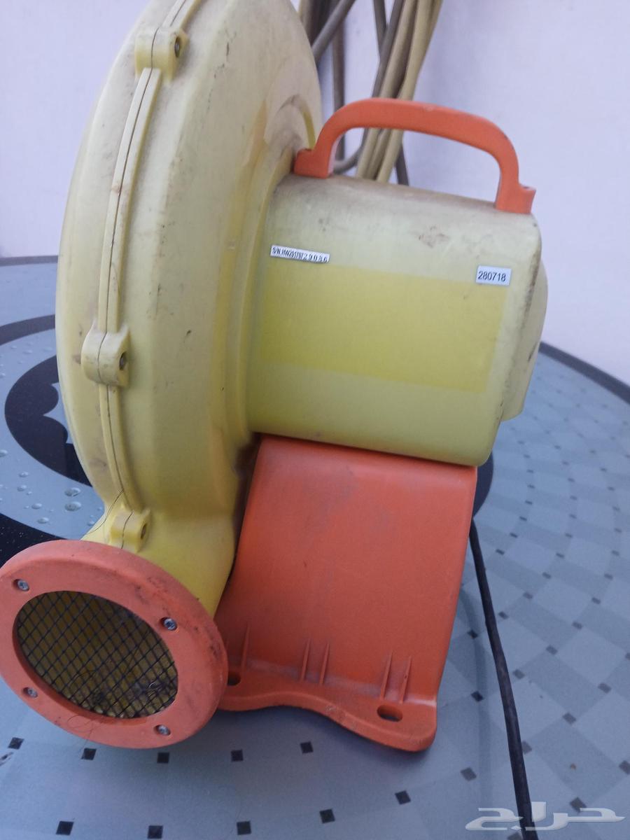 منفاخ هواء على الشرط لتواصل64226348475522110