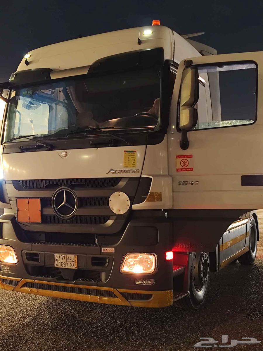 للبيع مرسيدس اكتروس mp3 2012 ميقا سبيس64228131997954112