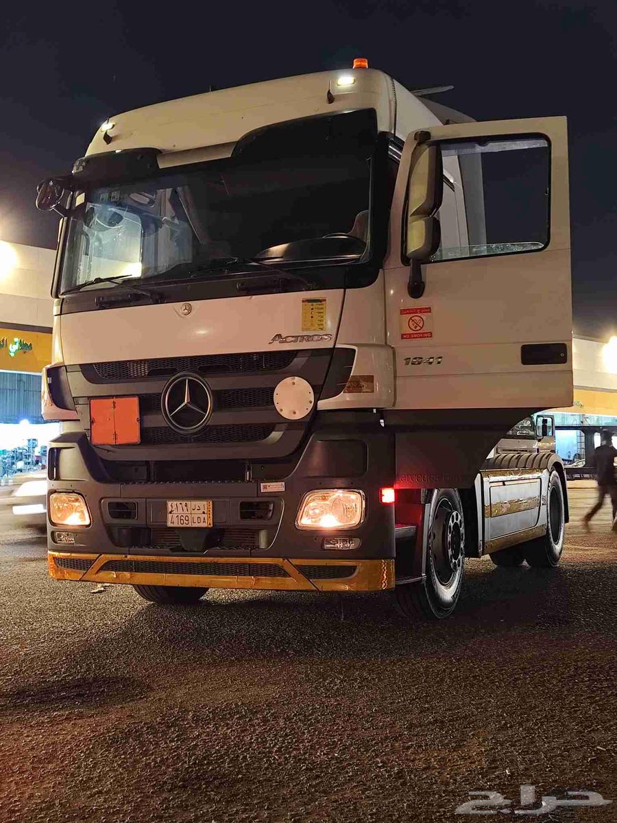 للبيع مرسيدس اكتروس mp3 2012 ميقا سبيس64228131997954111