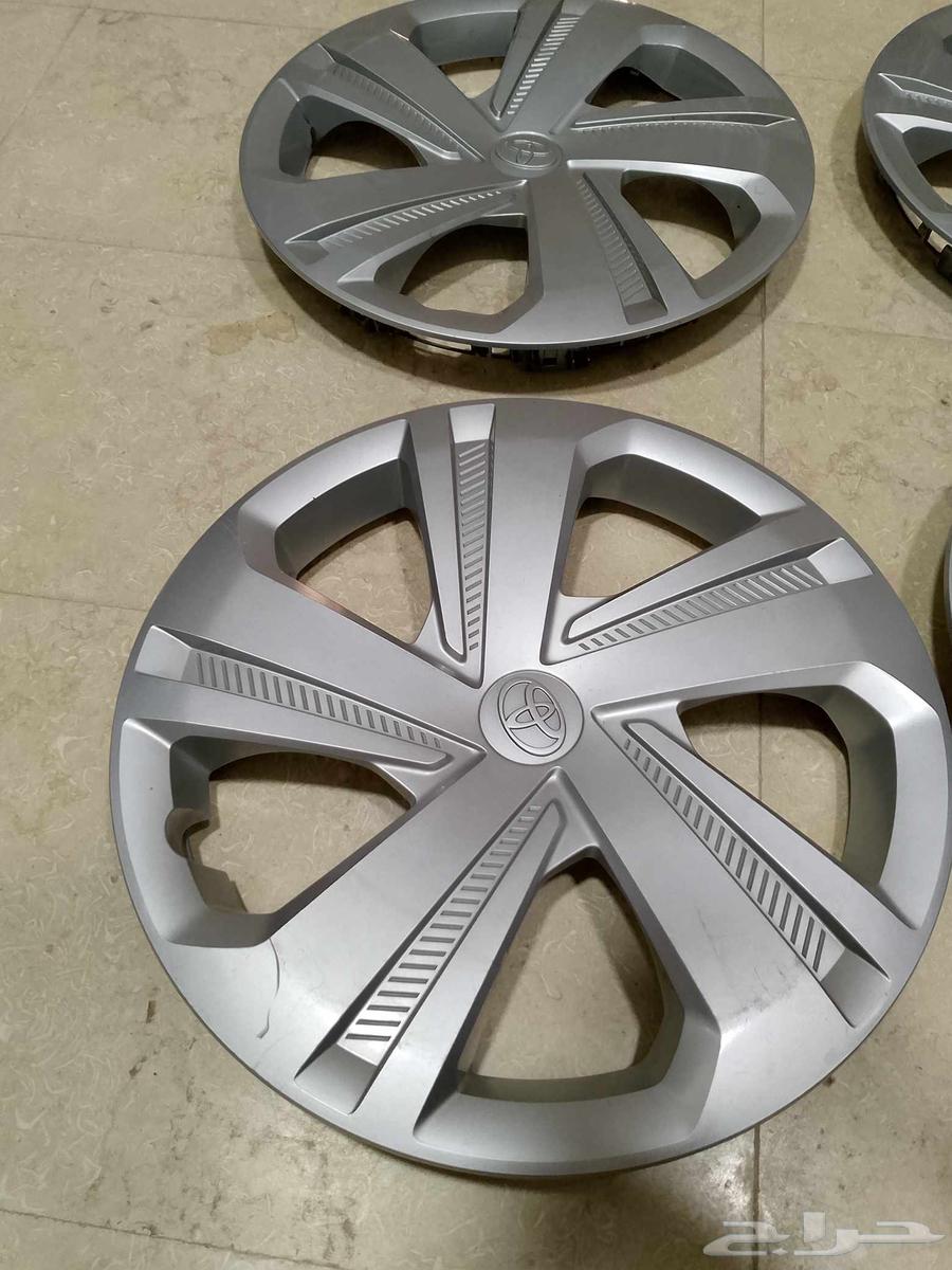 Hello, I'm offering you an original 2024 Tays Yars with minor scratches shown in the picture64218950151042114