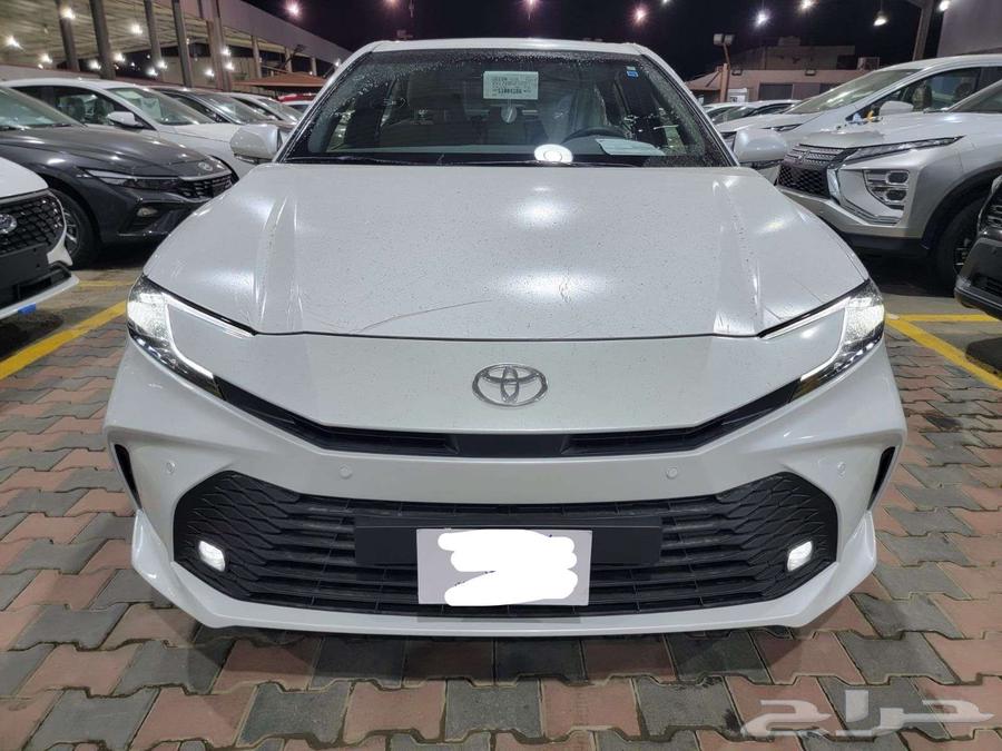 تويوتا كامري LE بنزين 202564219972127746110