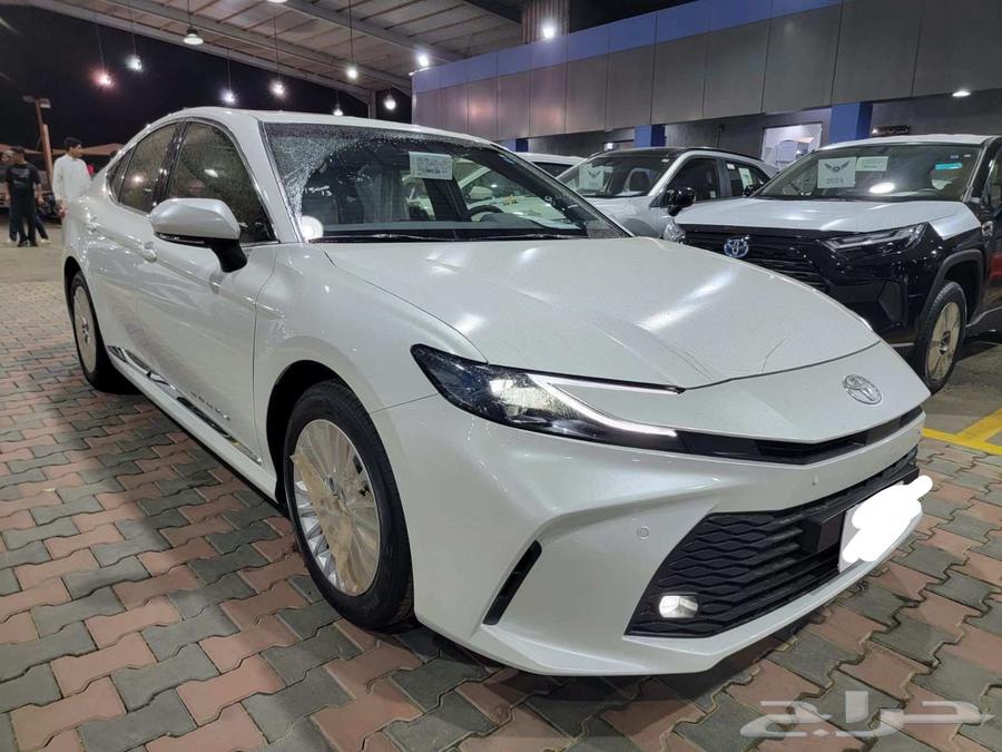 تويوتا كامري LE بنزين 202564219972127746112