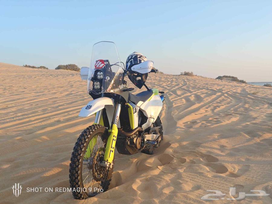 صحراوي Husqvarna 701 موديل 202364223924804097110