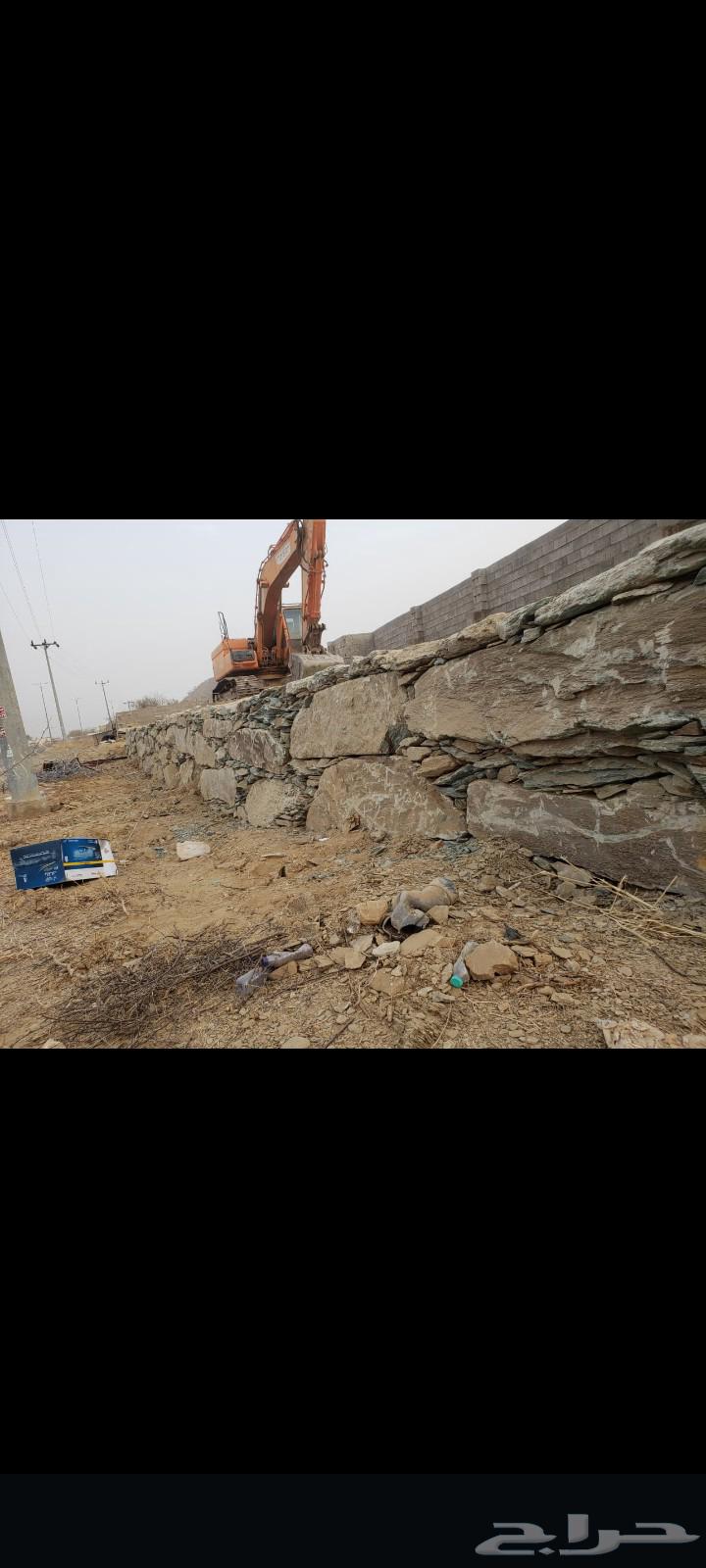 بوكلين لقص الاراضي وبناالحجر64215338229249111