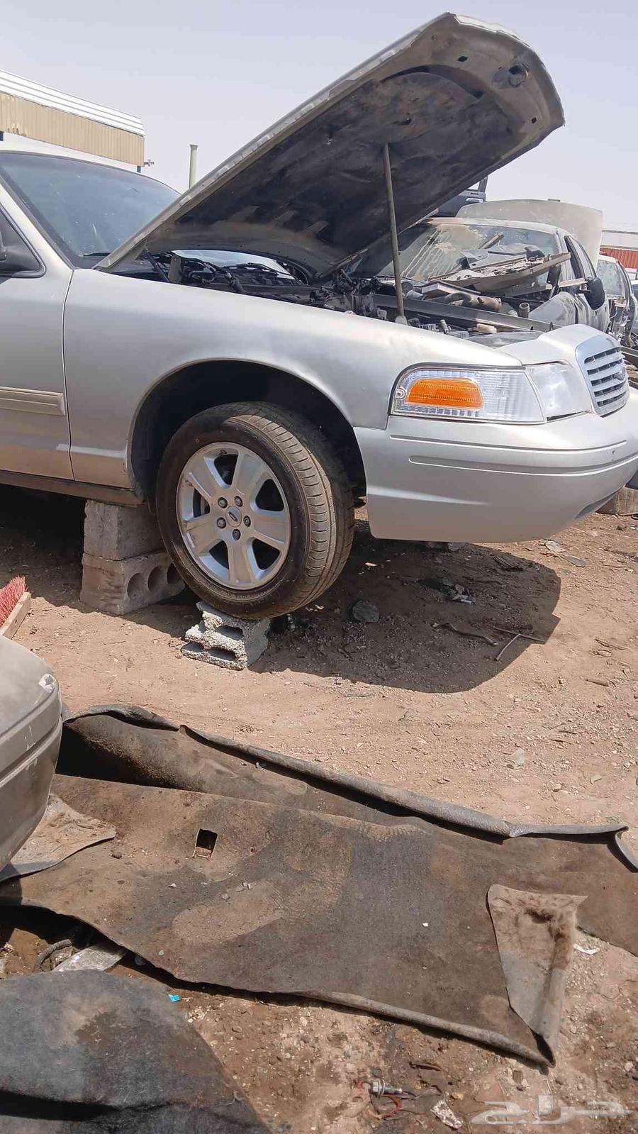 قطع غيار فورد فكتوريا ماركيس تاون كار64261133818497110