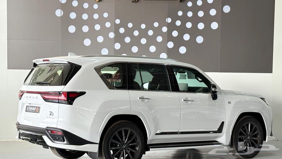 Lexus LX600 F Sport64252756046593110