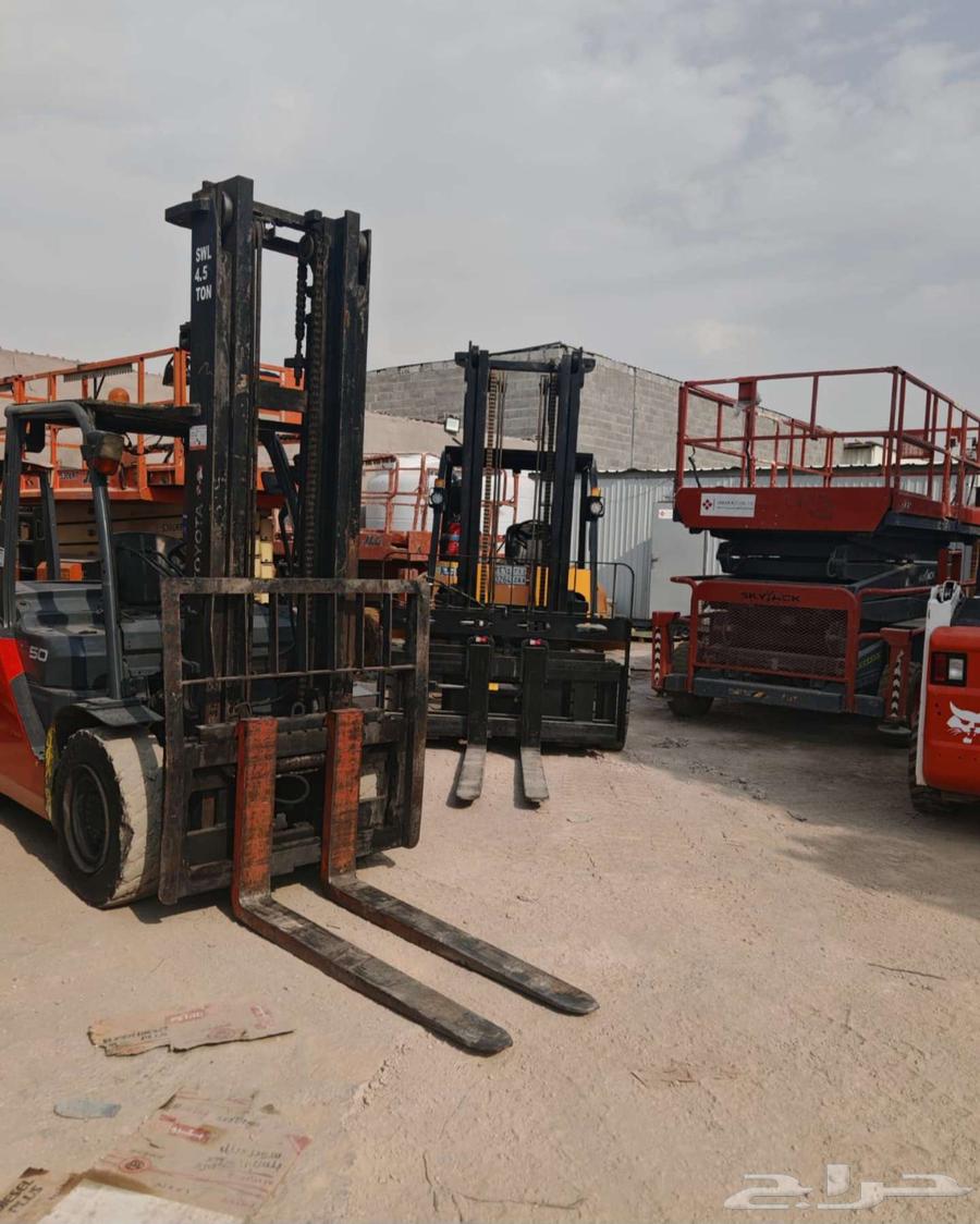 We have telescopic cranes, JCBs, cranes, pickups, and man lifts64232952057090111