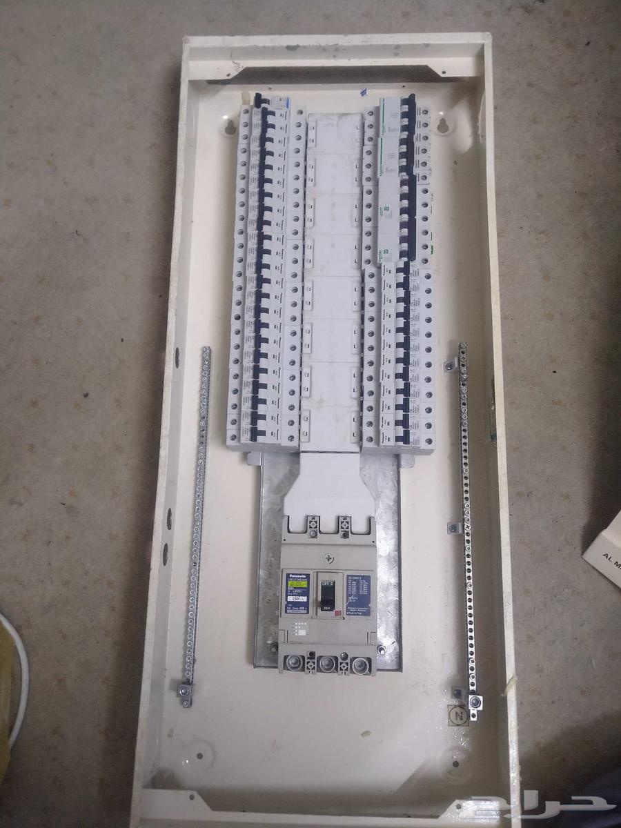 اللوحه للبيع64258498429313112