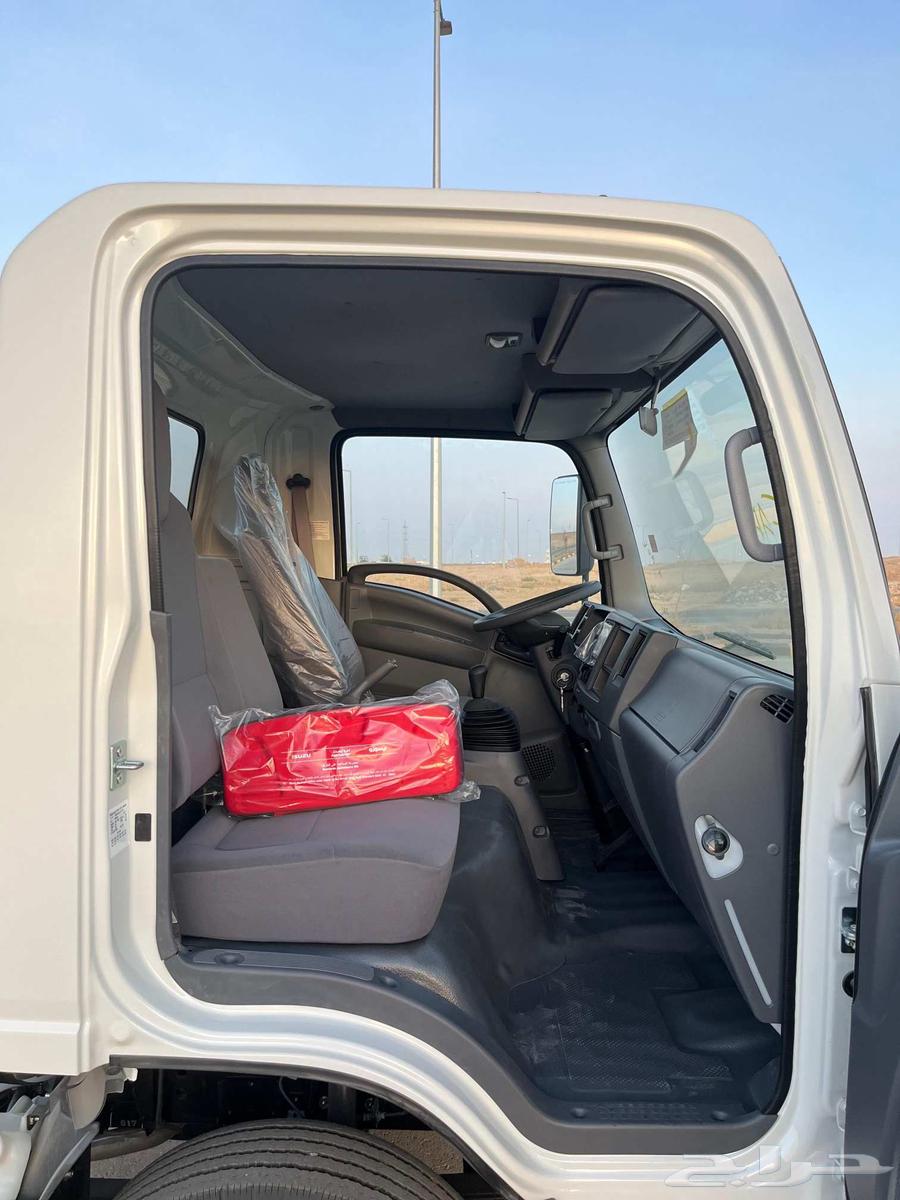 ايسوزو ديانا 6 طن شاص 6.10 م موديل 202564234744853762113