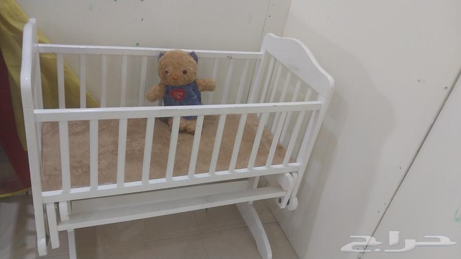 شاشه 32 بوصه بحاله شيه جديده64259181429251110