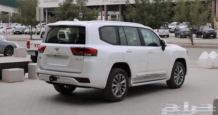 لاندكروزر2025 بنزين تقسيط او دفعتين(50  50 )64240672068865113