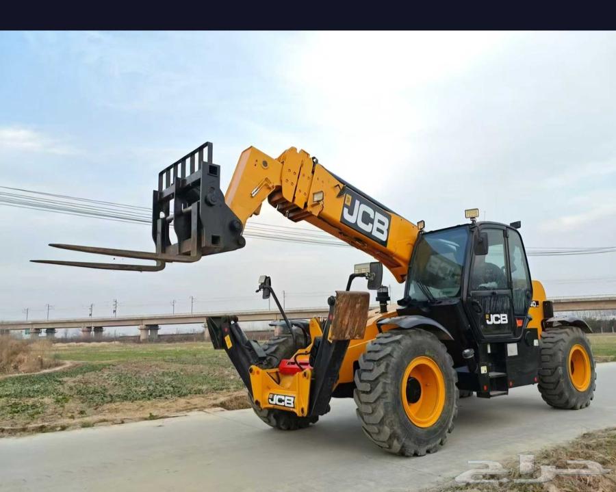 للايجار رافعات تلسكوبية وجي بي سي JCB بجميع الأحجام جاهز للع64230242873731112