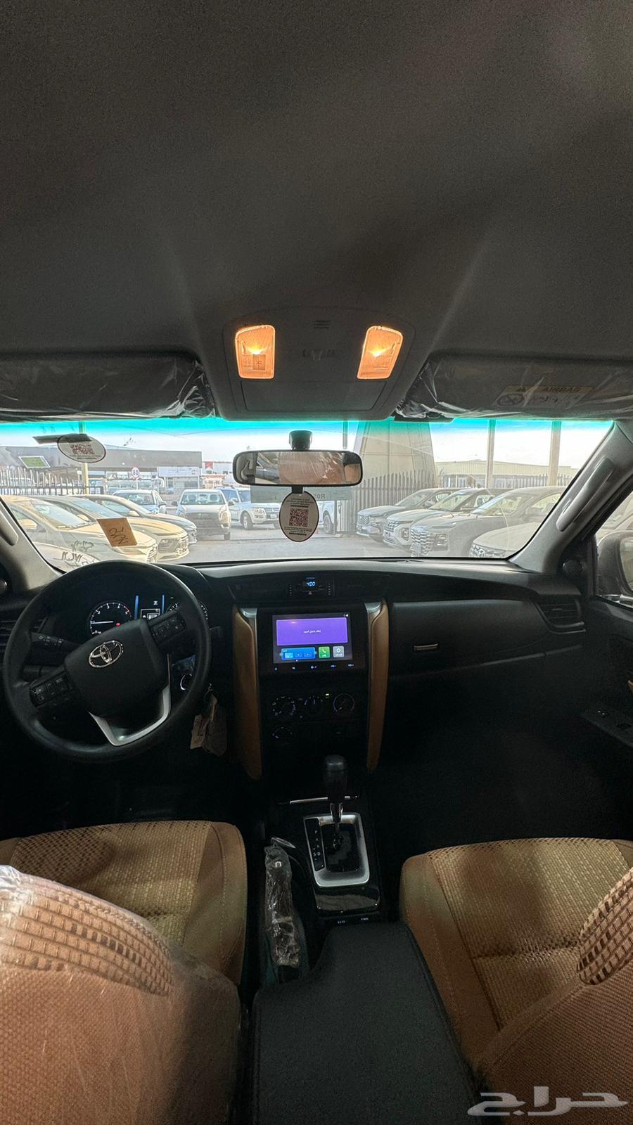 Toyota Fortuner GX2 Gasoline, 4x4 and 2WD, Model 202564238657281155112