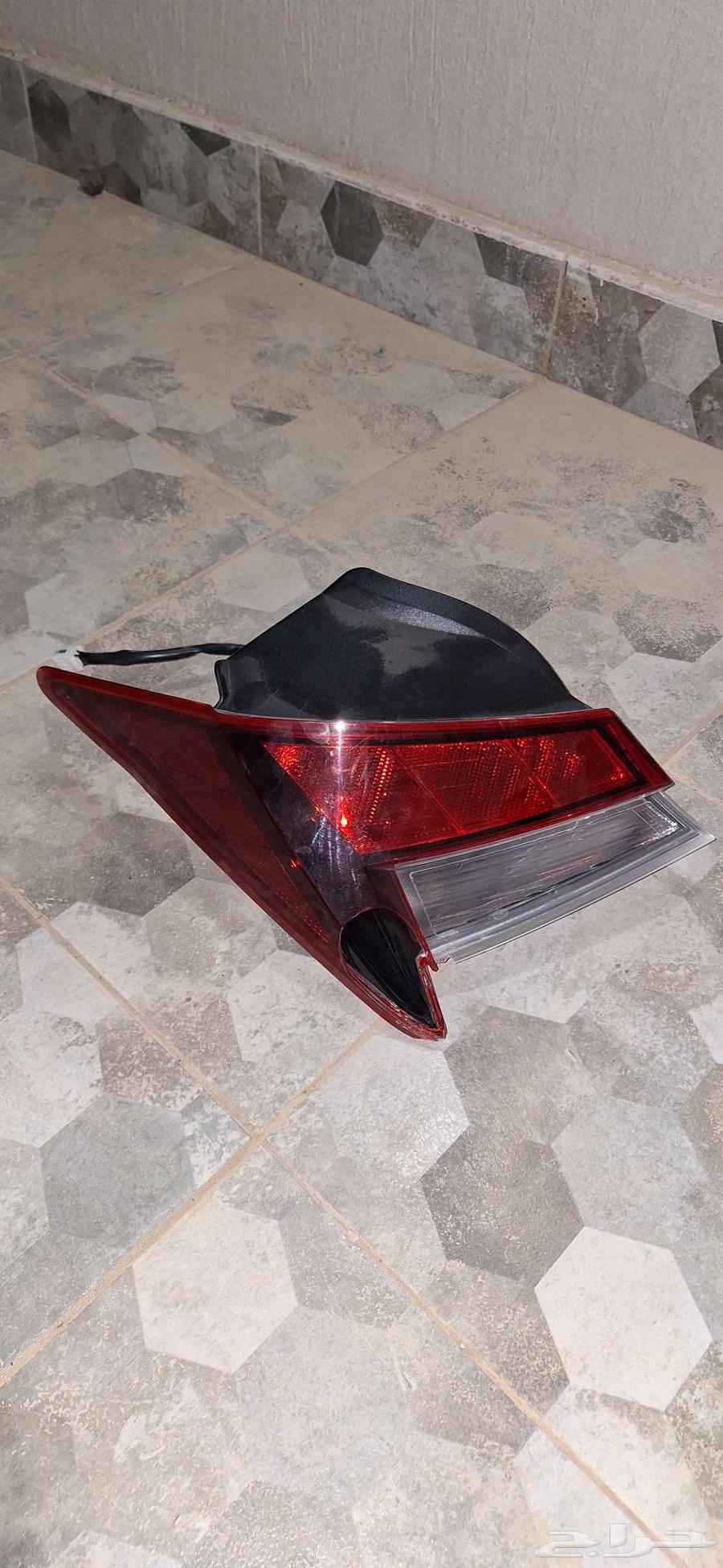 اصطب وشمعه خلفي يسار النترا 2023 ( وكاله ) للبيع64231970555649112